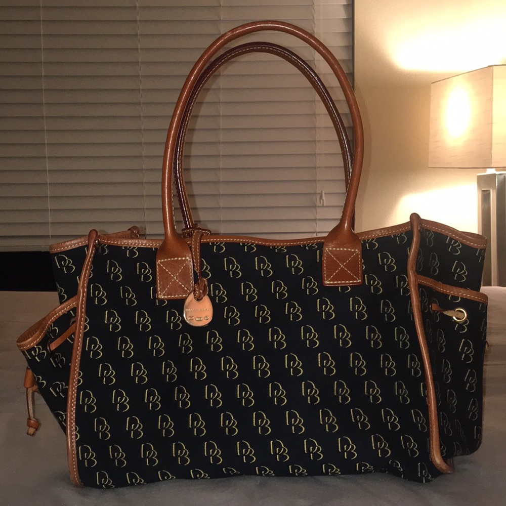 Authentic Dooney & Bourke Purse
